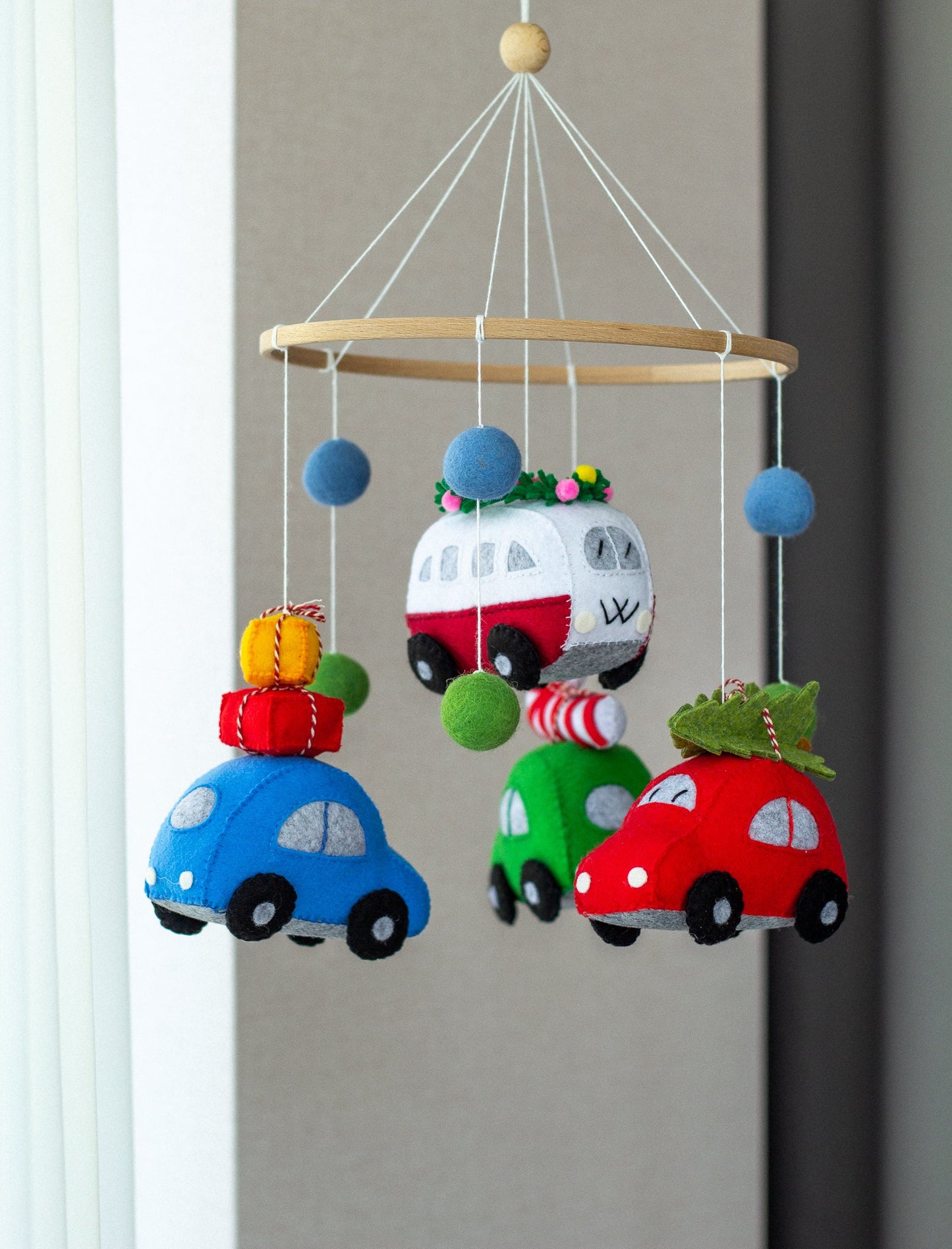 Christmas Car Baby Mobile – Handmade Felt Nursery Decor with Cars & Gifts - WoollyFox