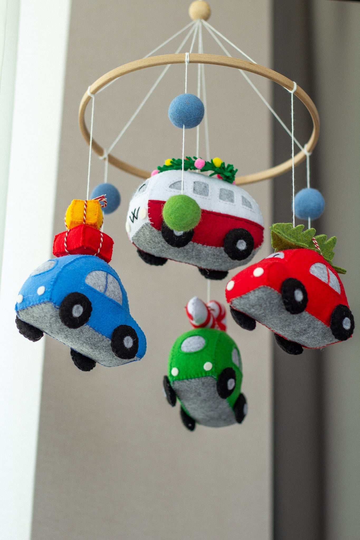 Christmas Car Baby Mobile – Handmade Felt Nursery Decor with Cars & Gifts - WoollyFox