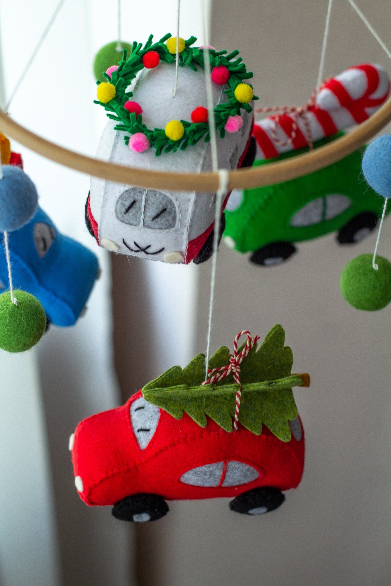 Christmas Car Baby Mobile – Handmade Felt Nursery Decor with Cars & Gifts - WoollyFox