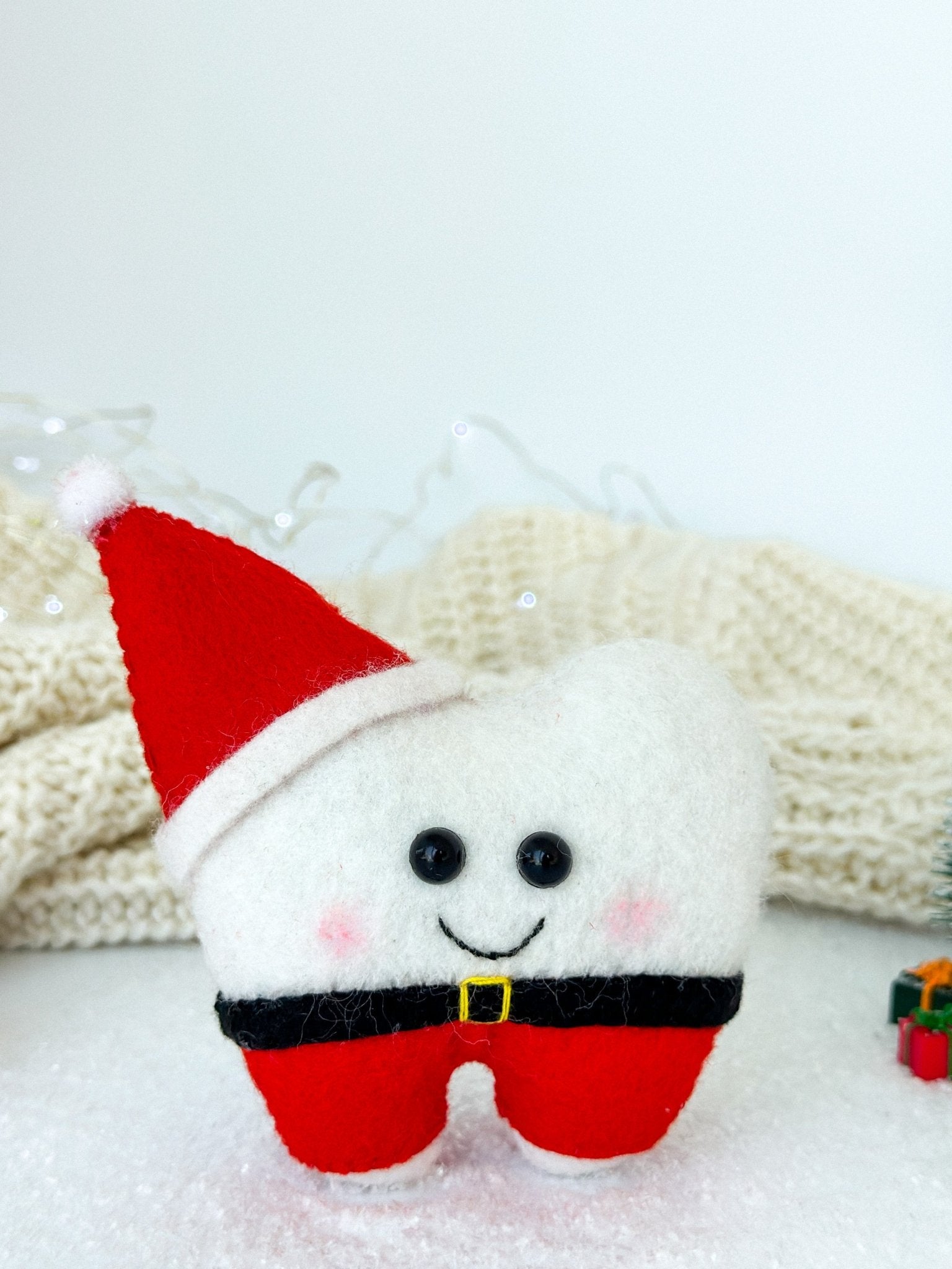 Christmas Decor For Teeth - WoollyFox
