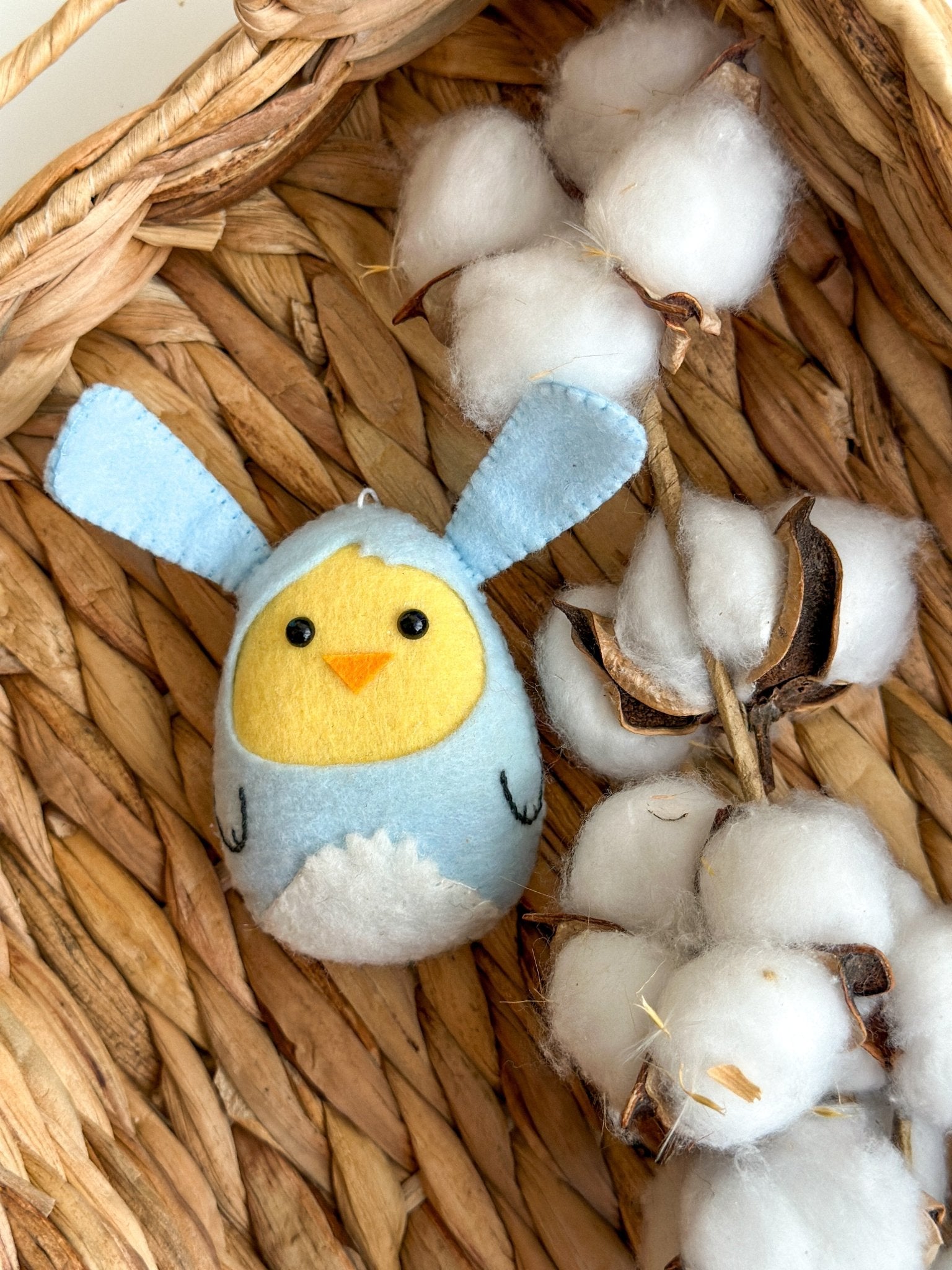 Easter Chicken Ornament - WoollyFox