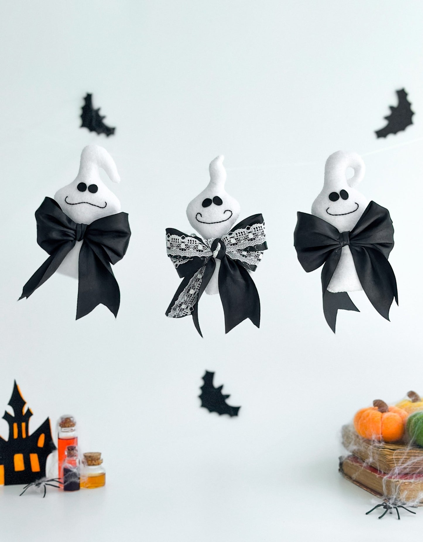 Felt Ghost Garland – Handmade Halloween Decoration with Bows - WoollyFox