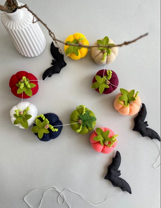 Felt Pumpkin Garland – Colorful Fall Bunting with Pumpkins & Bats – Autumn Halloween Thanksgiving Decor - WoollyFox