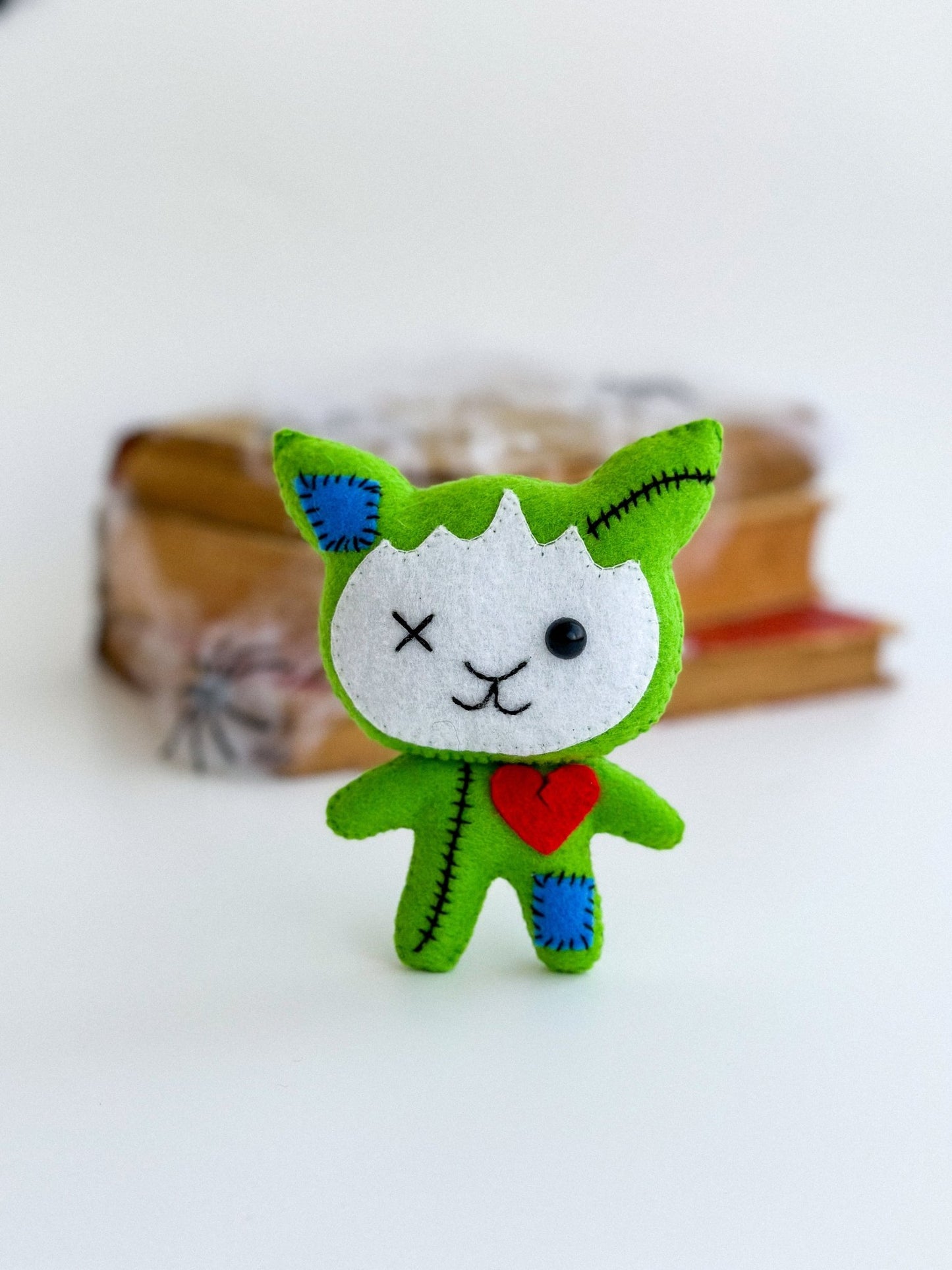 Felt Zombie Cat – Halloween Plush Ornament – Mini Spooky Cat Doll – Green Felt Halloween Decoration - WoollyFox