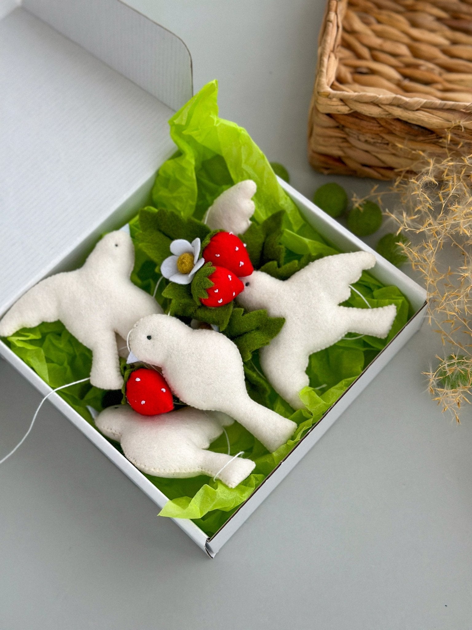 Garland With Easter White Birds - WoollyFox