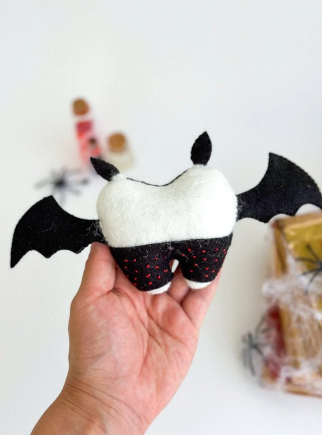 Halloween Bat Tooth Ornament – Felt Bat Halloween Decoration or Tooth Fairy Gift - WoollyFox