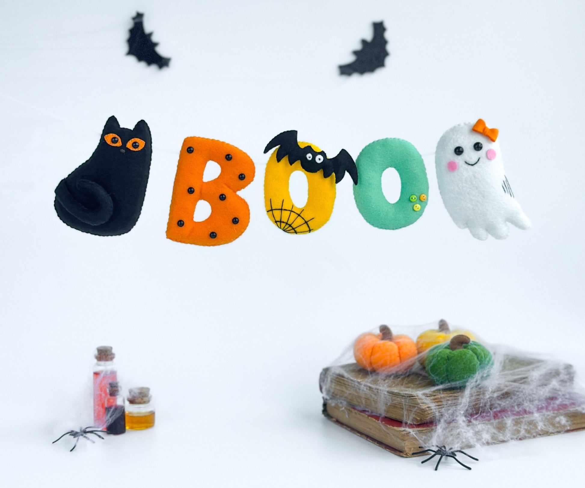 Halloween Felt Garland “BOO” – Ghost, Bat, Cat & Letter Decor for Halloween Baby Shower or Wall Hanging - WoollyFox