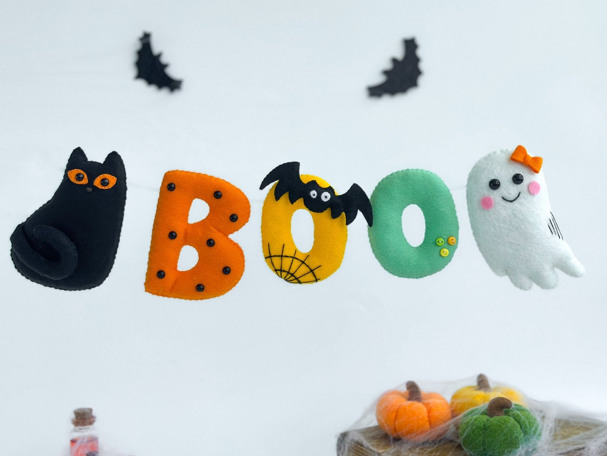 Halloween Felt Garland “BOO” – Ghost, Bat, Cat & Letter Decor for Halloween Baby Shower or Wall Hanging - WoollyFox