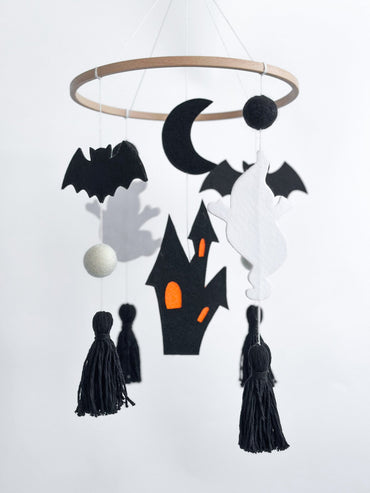 Halloween Ghost and Bat Mobile - WoollyFox