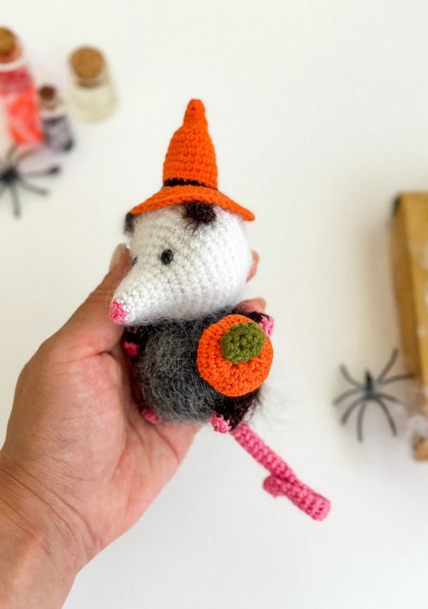 Halloween Opossum – Handmade Crochet Possum Ornament with Pumpkin – Spooky Cute Halloween Decoration - WoollyFox