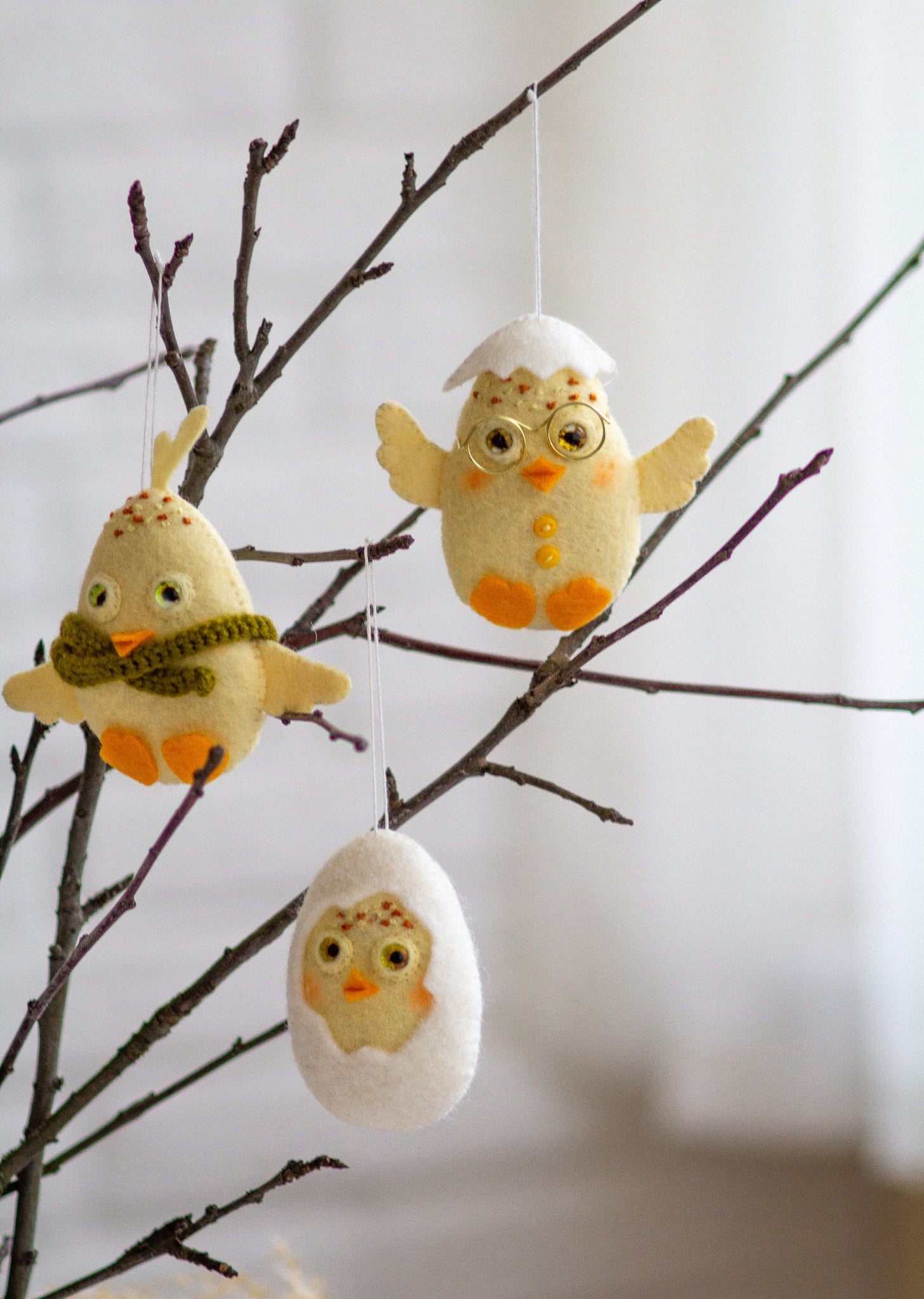 Hatched Egg ornament - WoollyFox