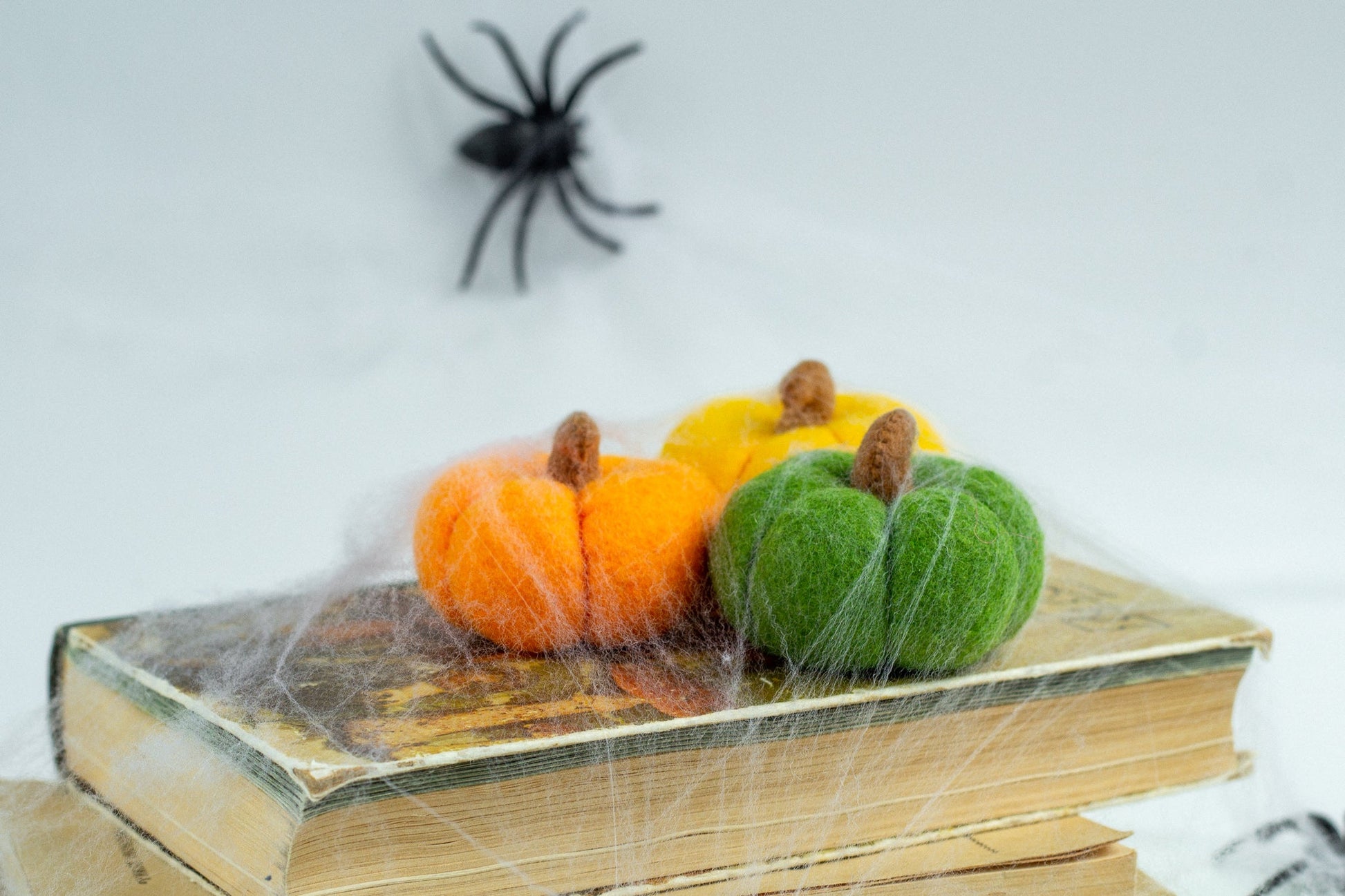 Mini Felt Halloween Pumpkins – Set of 3, Soft Autumn Decor for Spooky Season - WoollyFox