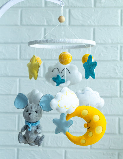 Mouse baby crib mobile, New mom gift - WoollyFox
