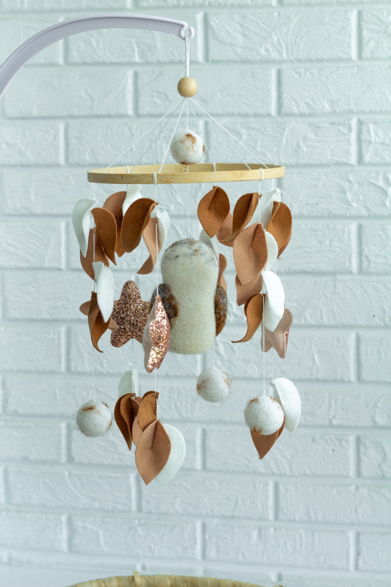 Owl baby crib mobile | Pregnant gift - WoollyFox