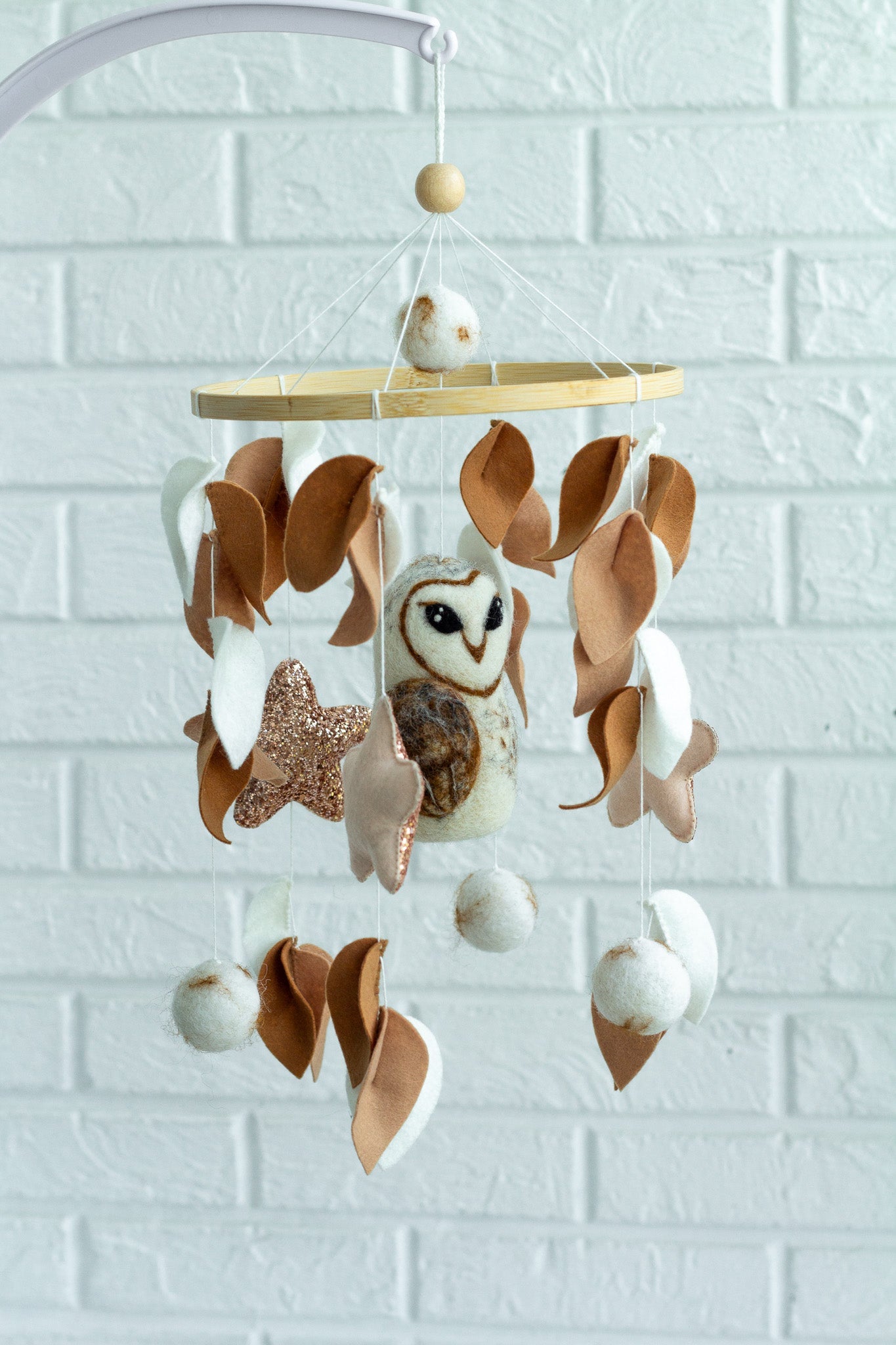 Owl baby crib mobile | Pregnant gift - WoollyFox