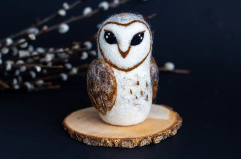 Handmade needle felted owl – wool animal sculpture 11×8 cm