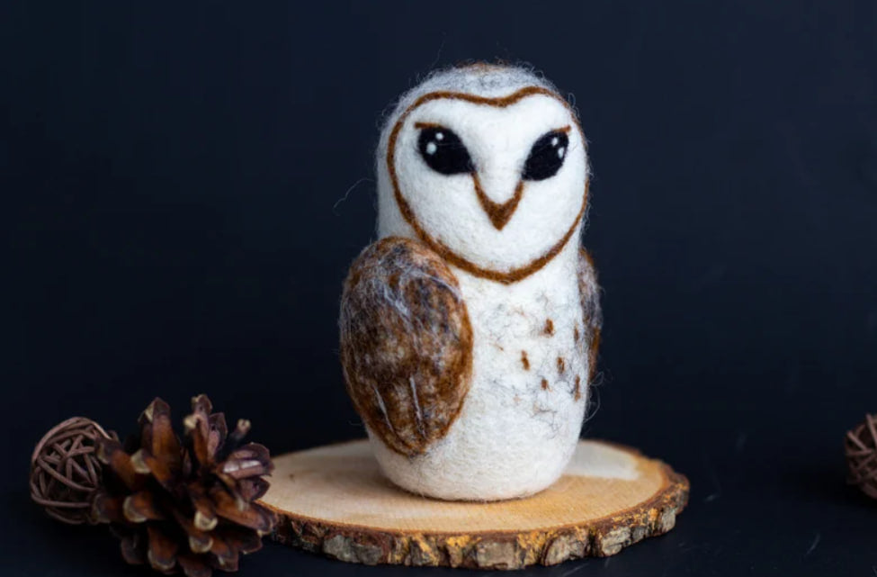Handmade needle felted owl – wool animal sculpture 11×8 cm