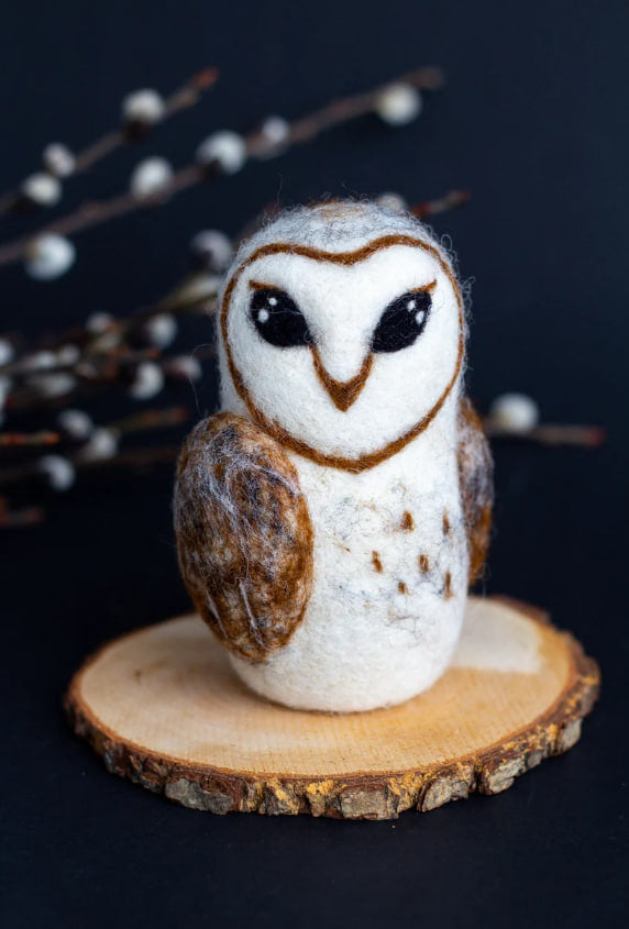 Handmade needle felted owl – wool animal sculpture 11×8 cm