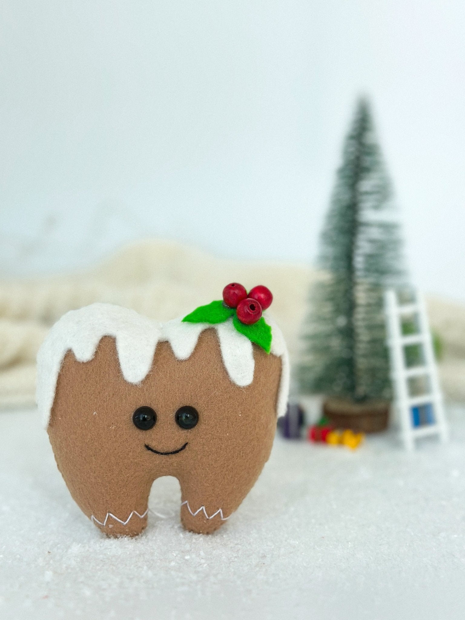 Tooth Ornament Gingerbread - WoollyFox