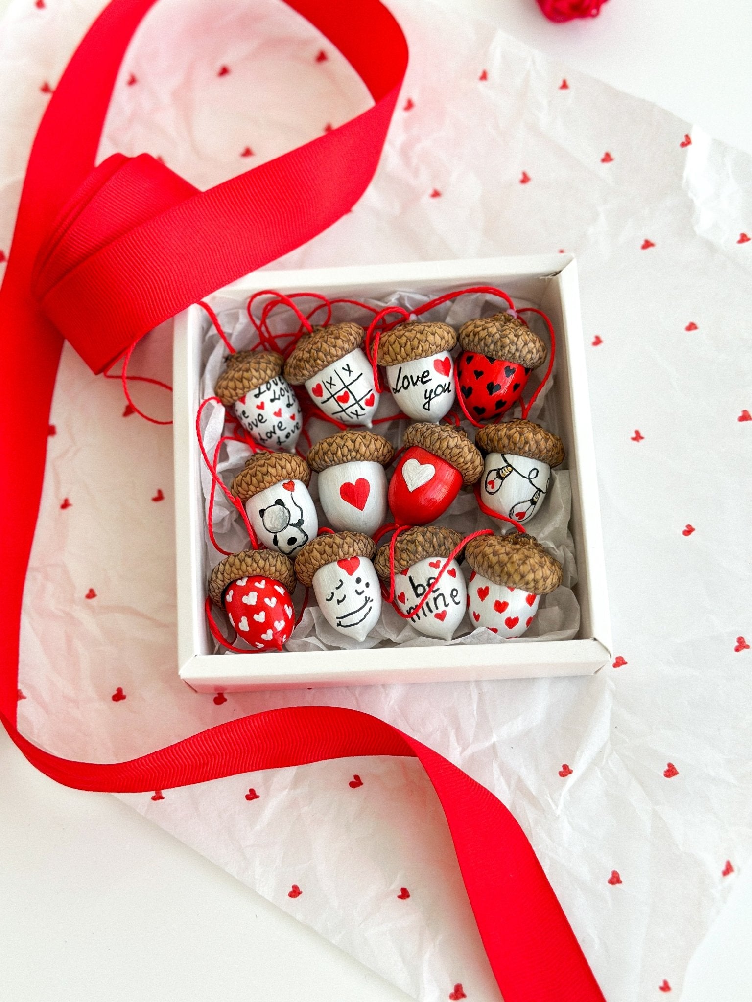 Valentine's Day Acorn Ornament - WoollyFox
