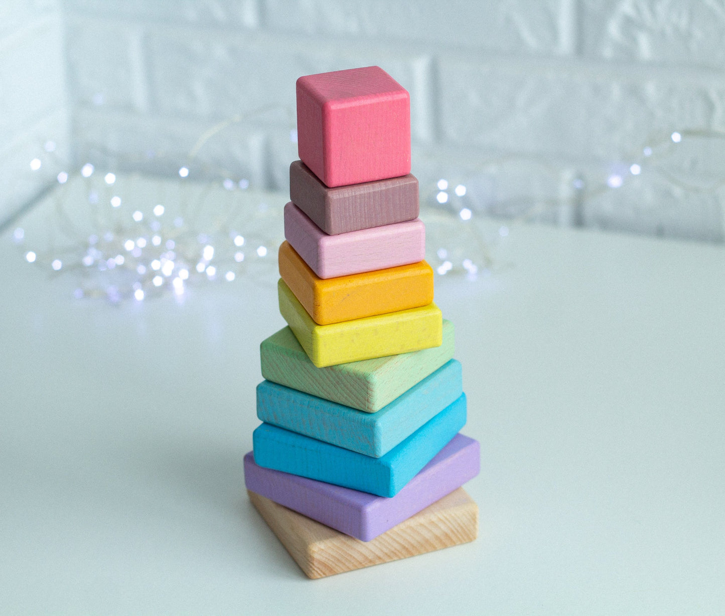 Wooden Ring Pyramid Tower 2 - WoollyFox