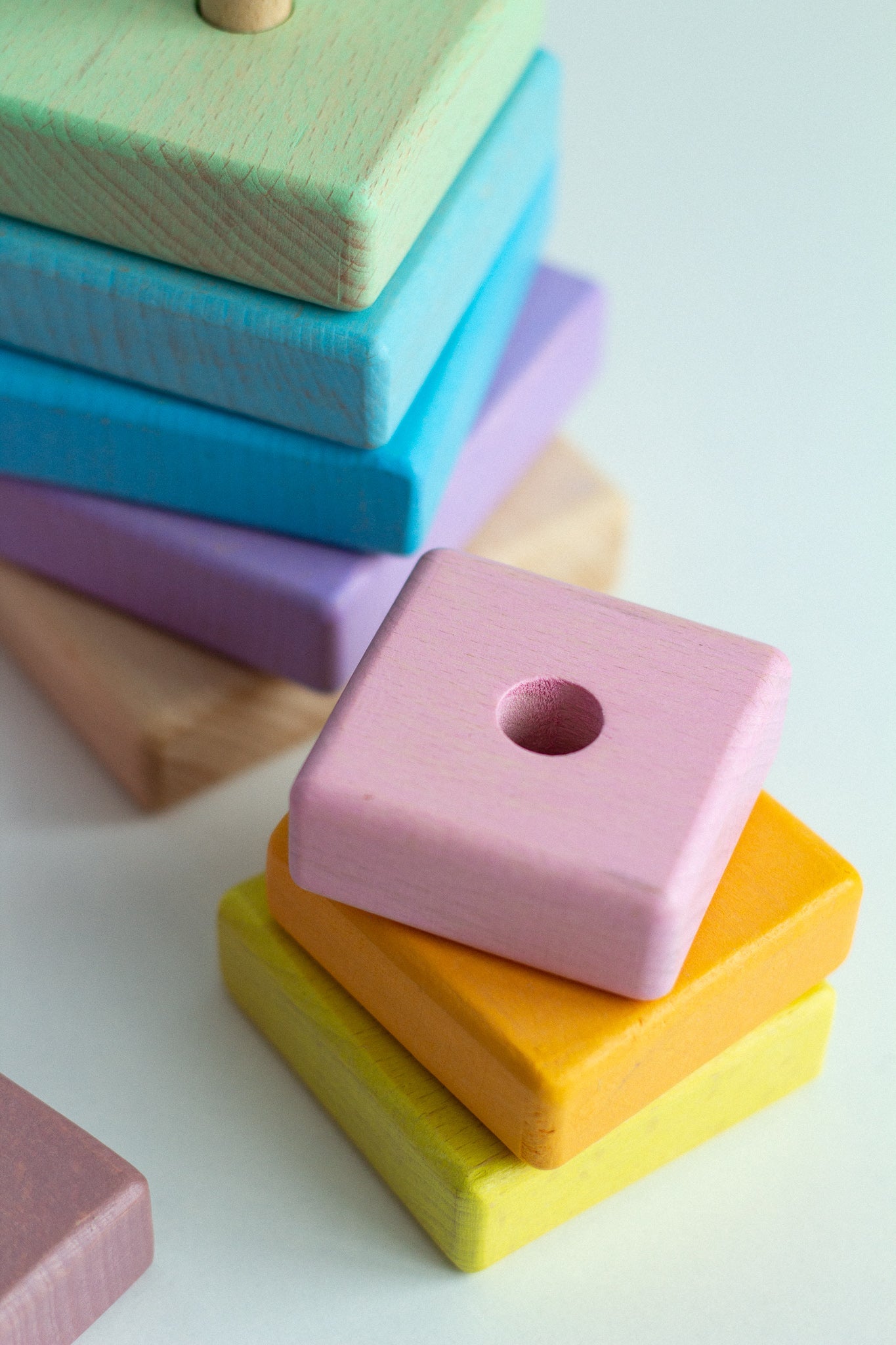 Wooden Ring Pyramid Tower 2 - WoollyFox