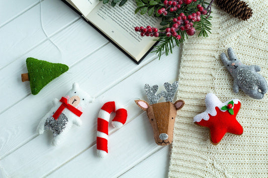 Christmas Garland - WoollyFox