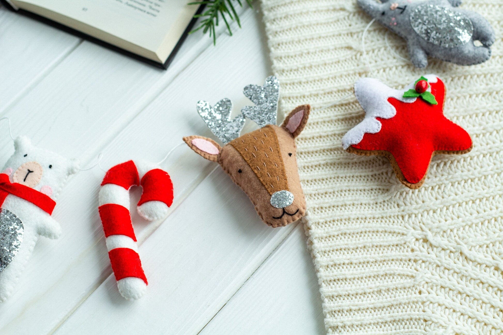Christmas Garland - WoollyFox