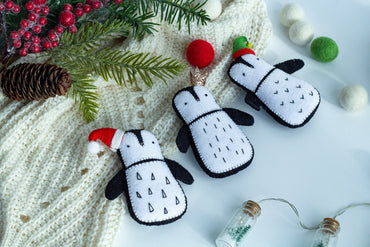 Christmas Penguin Ornament - WoollyFox