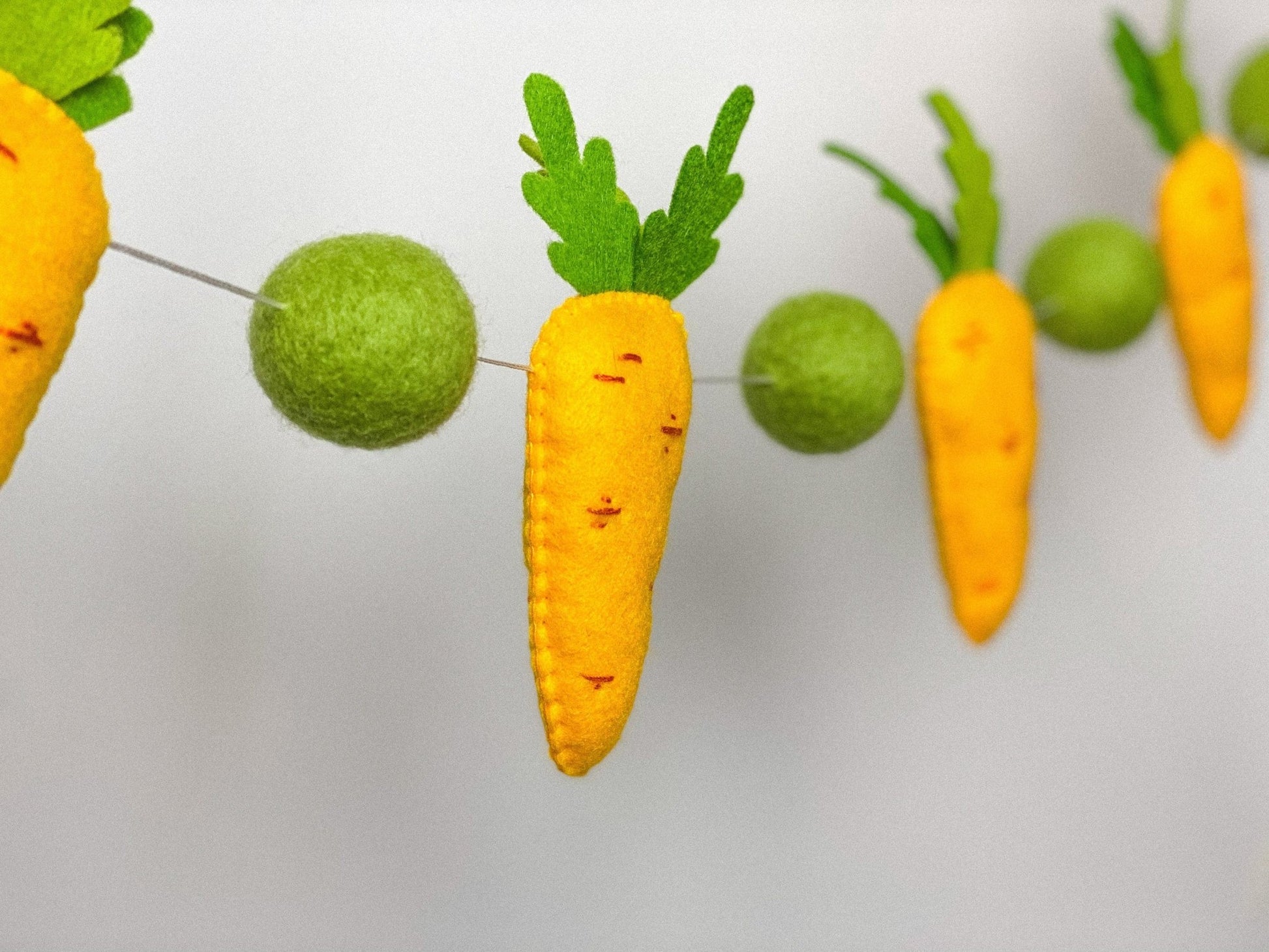 Easter Carrot Garland - WoollyFox