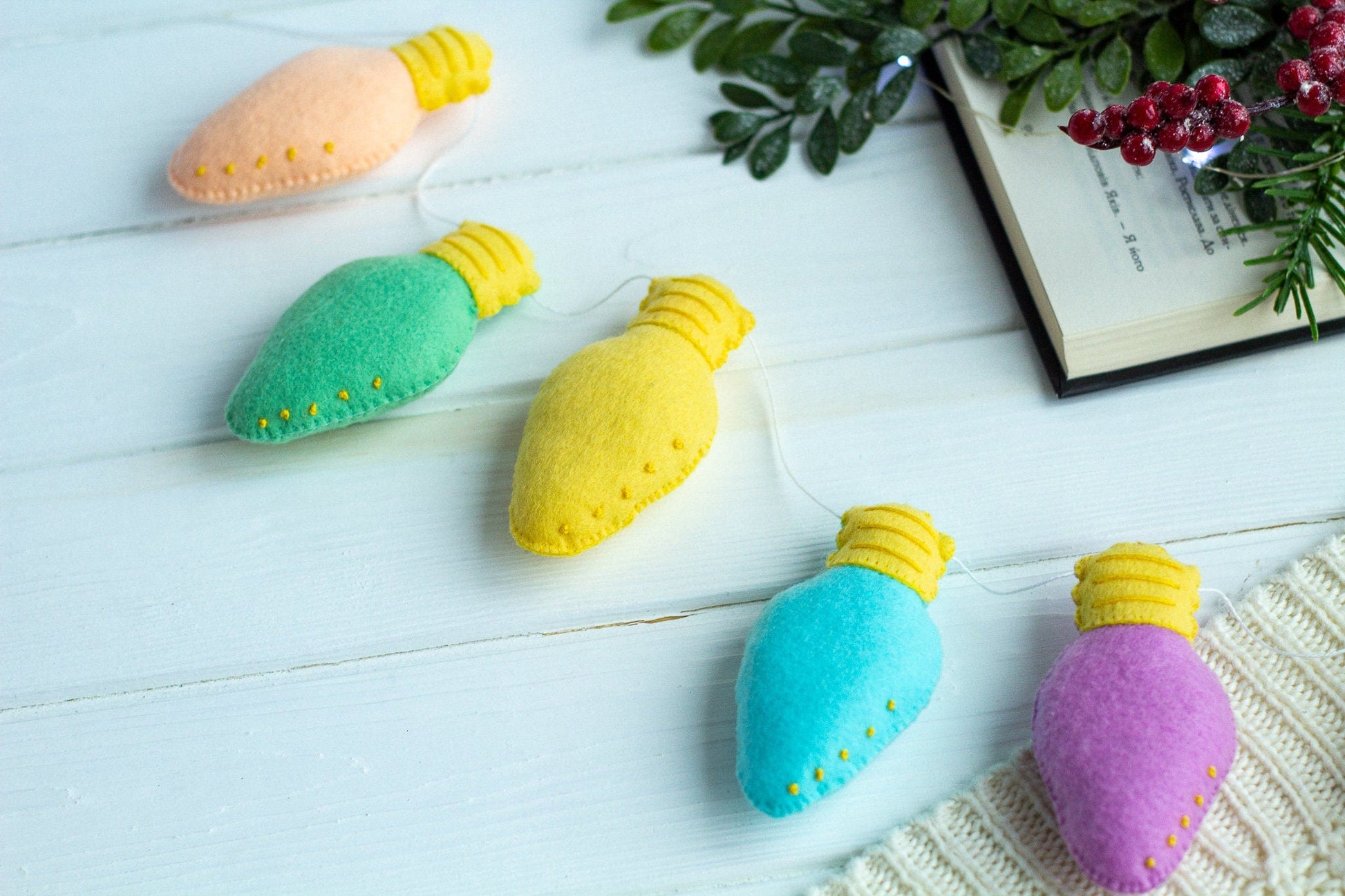 Felt Christmas Lights Garland - WoollyFox