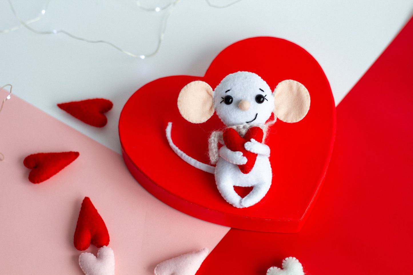 Felt Mouse With a Heart - WoollyFox