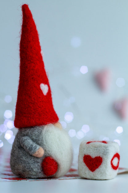 Felt Valentines Gnome - WoollyFox