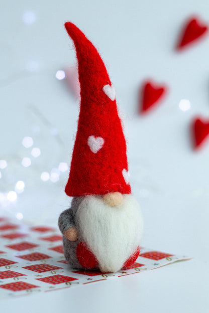Felt Valentines Gnome - WoollyFox