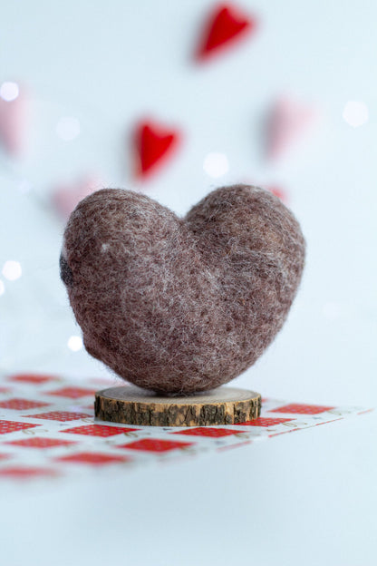 Felted Sloths Valentine's day - WoollyFox