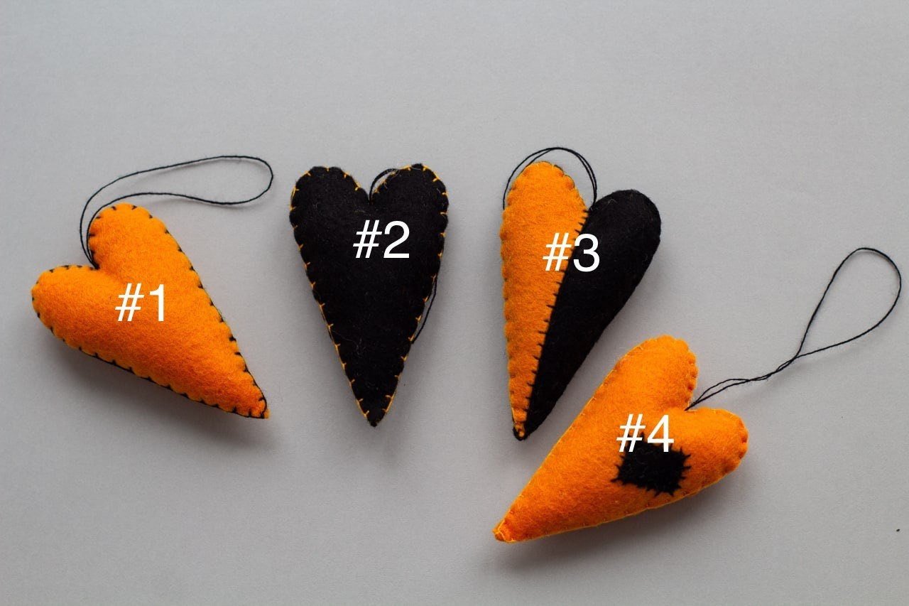 Halloween Felt Heart Ornaments – Handmade Black & Orange Decor - WoollyFox