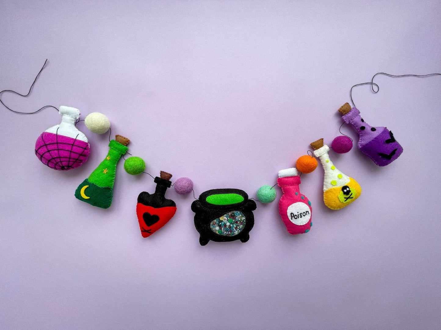 Halloween Potion Garland – Witchy Handmade Halloween Decoration - WoollyFox