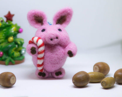 Felted pig 