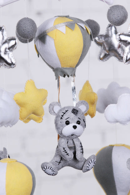 Crib mobile newborn 