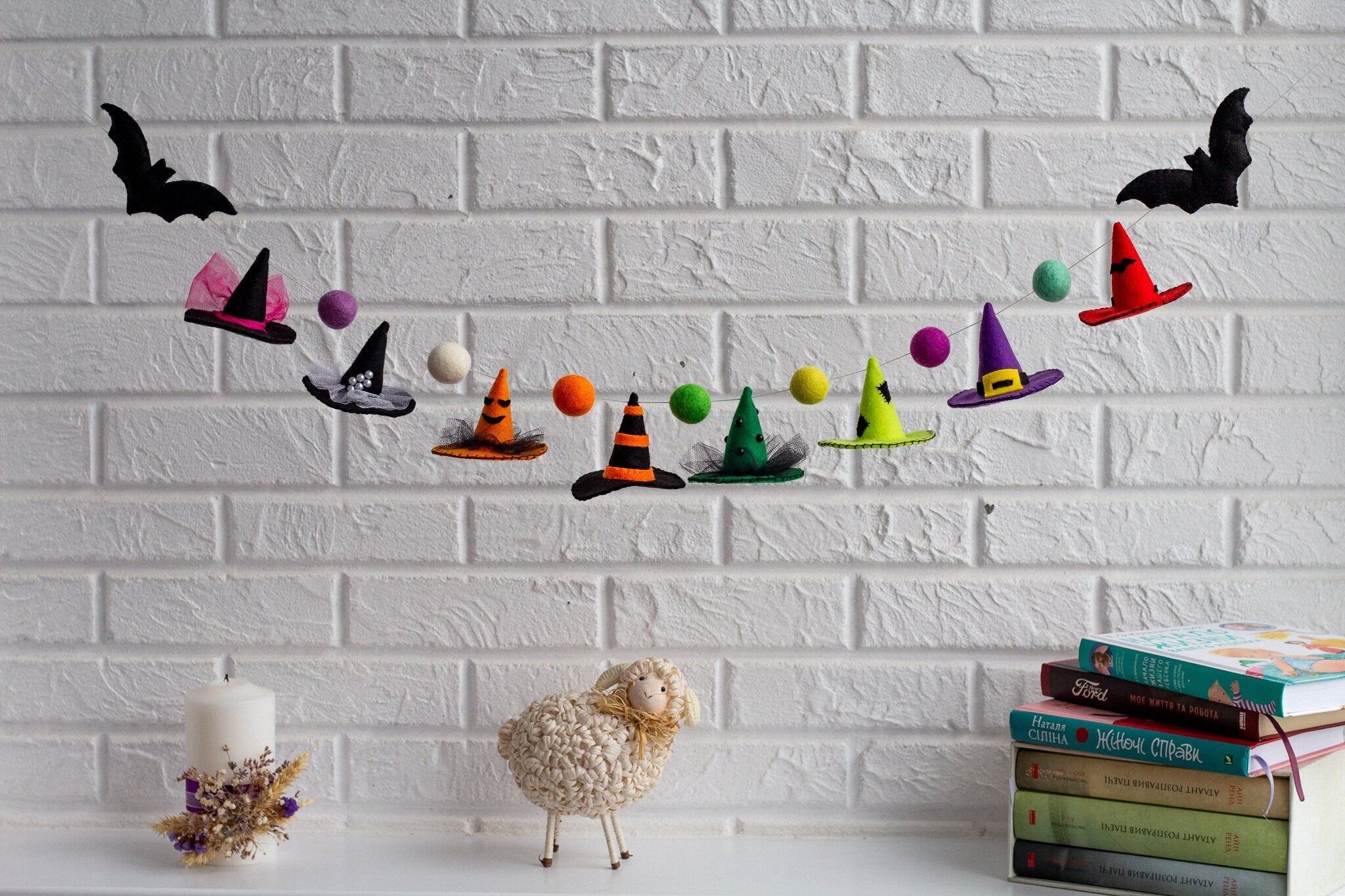 Halloween witch hats garland