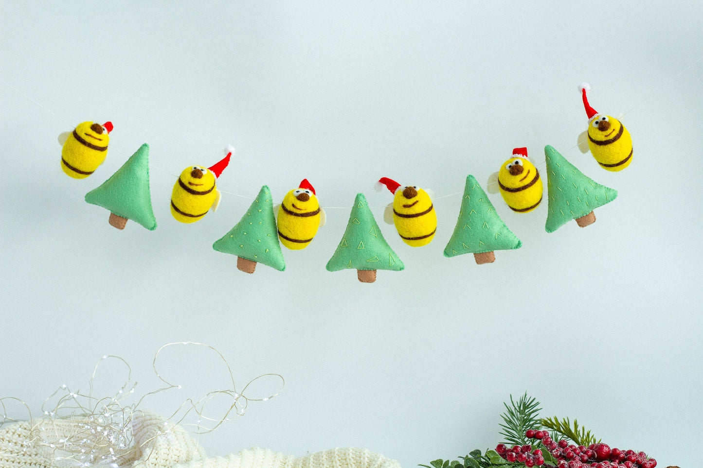 Bumble Bee Felt Christmas Garland 