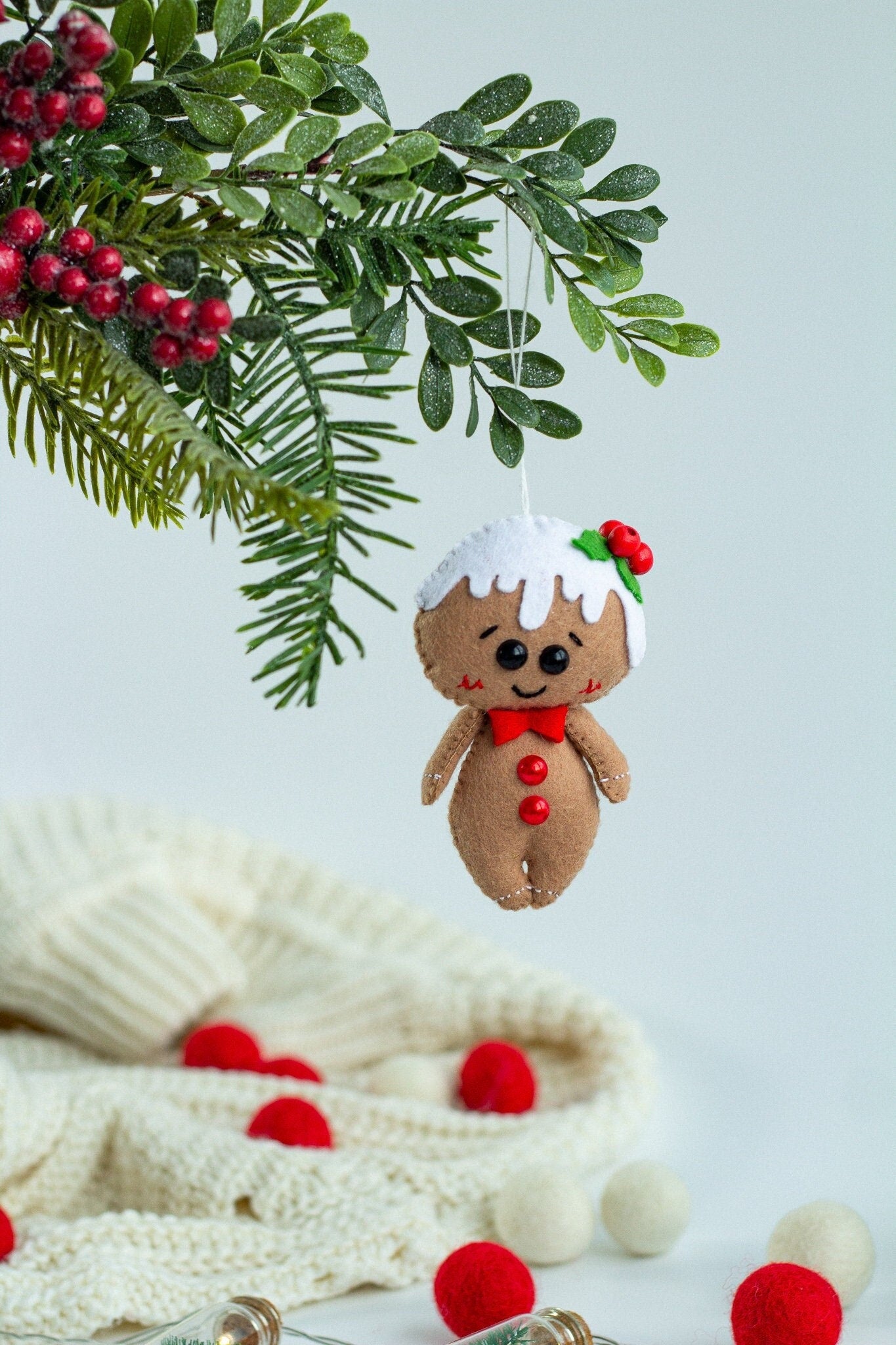 Gingerbread man ornament 