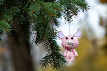 Christmas Pig Couple Ornaments