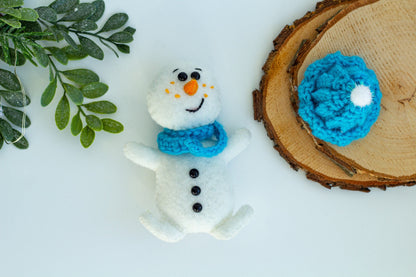 Snowmen in Knitted Hats Ornaments