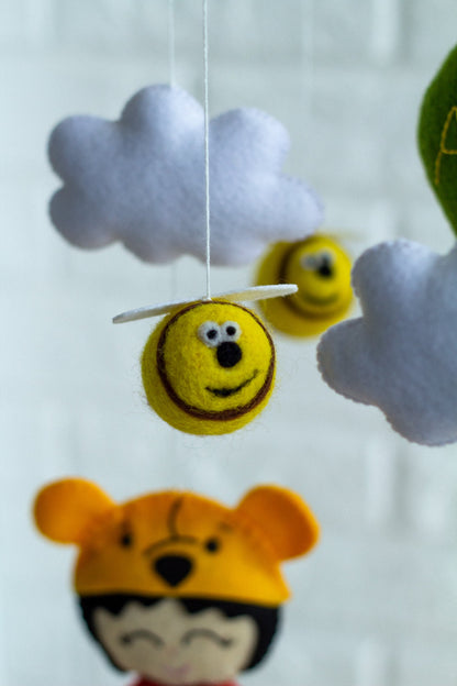 Infant baby crib mobile, newborn present - WoollyFox