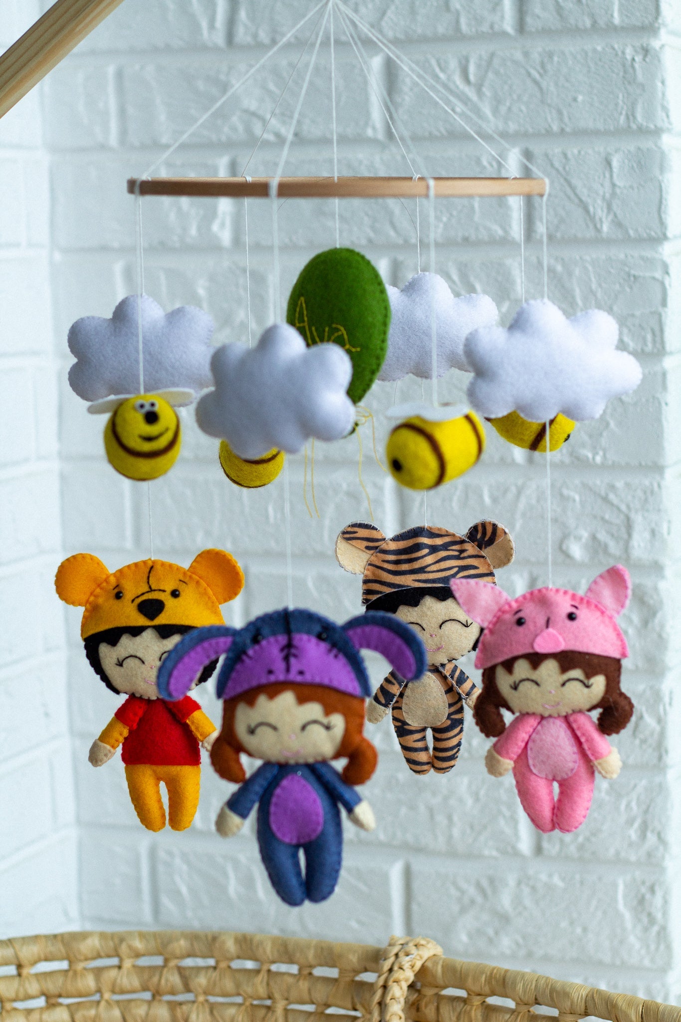 Infant baby crib mobile, newborn present - WoollyFox