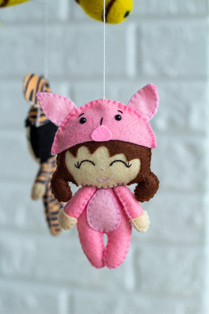 Infant baby crib mobile, newborn present - WoollyFox