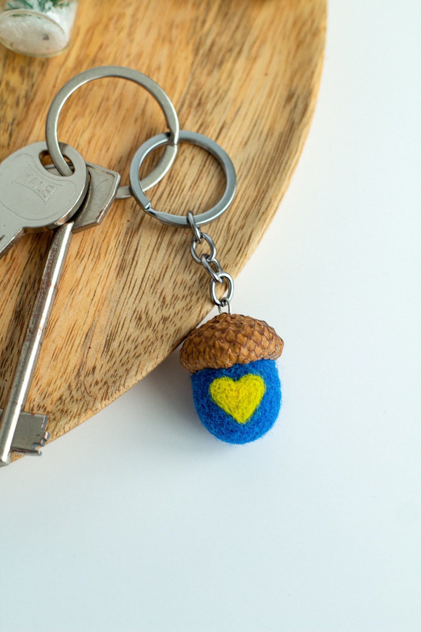 Keychains Acorn "With Ukraine in Heart" - WoollyFox