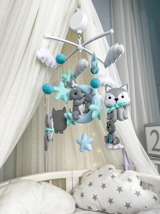 Neutral Baby Crib Mobile - WoollyFox