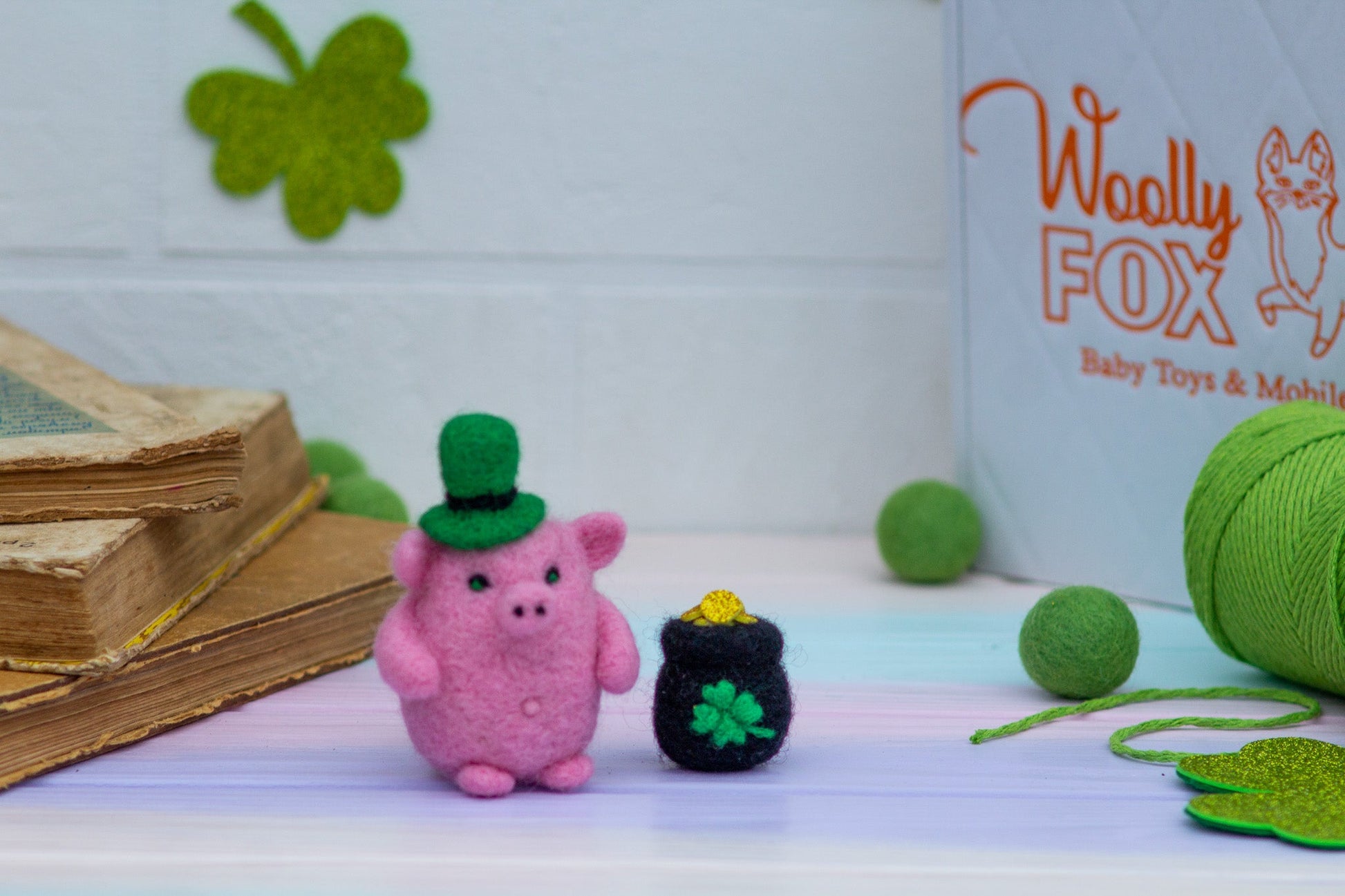 St Patrick's Felted Pig - WoollyFox